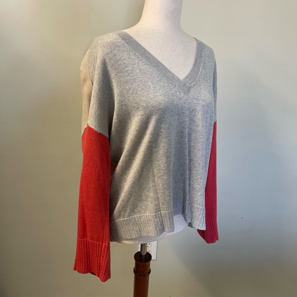 Lilla|P Red and Gray V Neck Sweater - Size L - Picture 8 of 10
